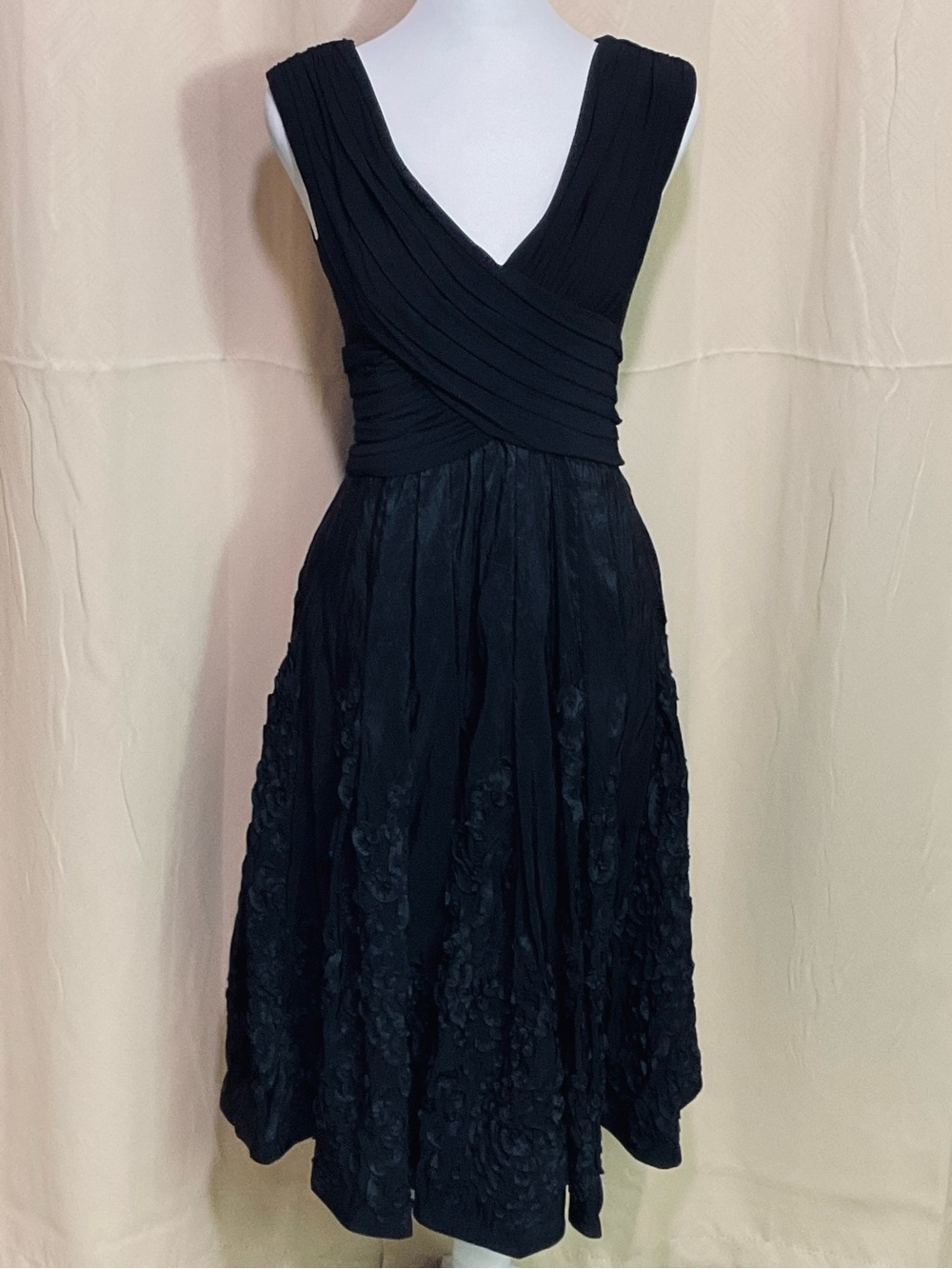 Dressbarn Collection Vintage Black V-Neck Textured Midi Dress